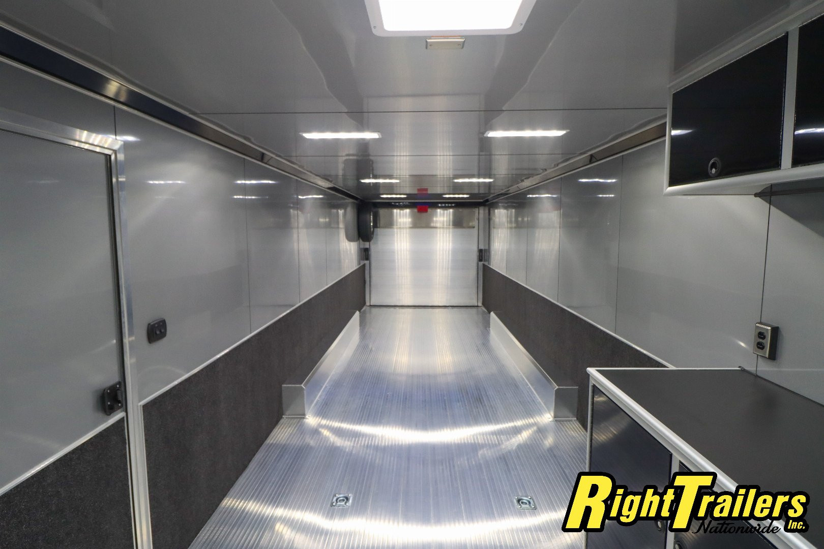 New 2026 inTech Trailers 8.5x32 Race Trailer