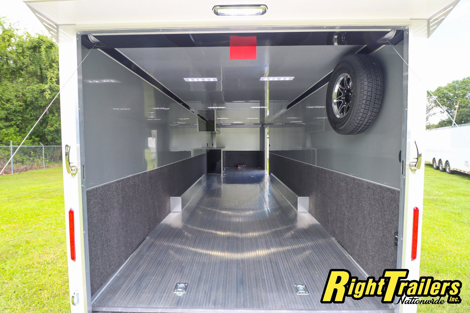 New 2026 inTech Trailers 8.5x32 Race Trailer