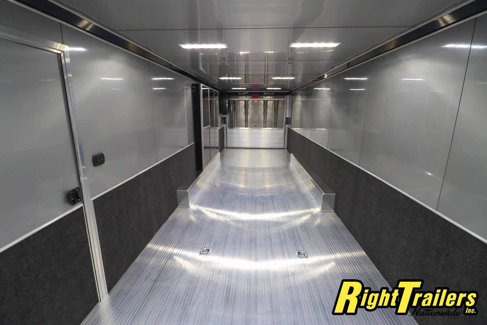 New 2025 inTech Trailers 8.5x32 Race Trailer