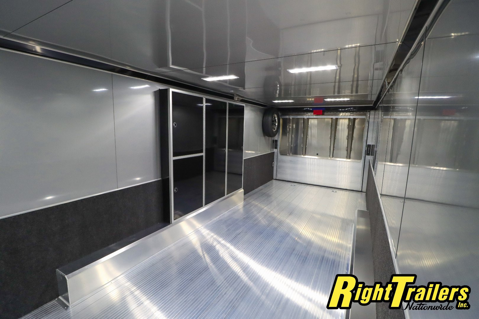 New 2025 inTech Trailers 8.5x32 Race Trailer