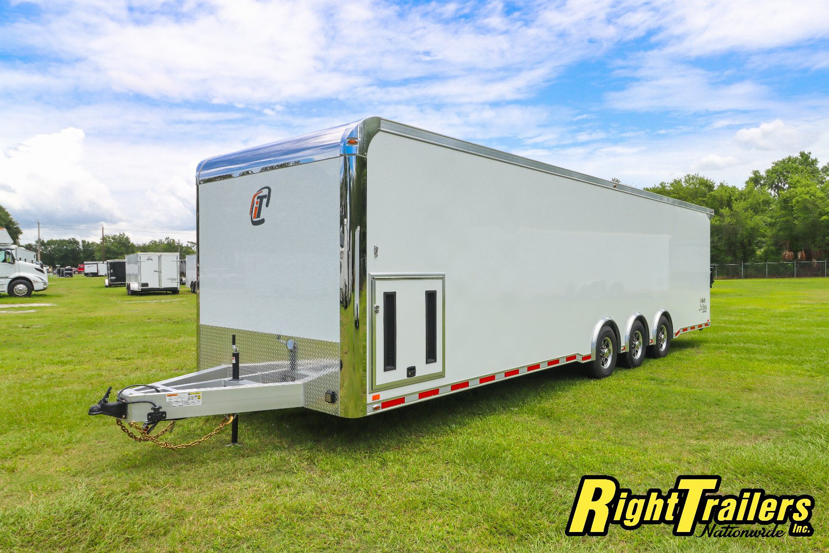 New 2025 inTech Trailers 8.5x32 Race Trailer