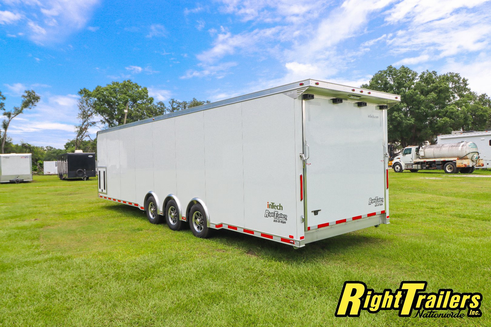 New 2025 inTech Trailers 8.5x32 Race Trailer