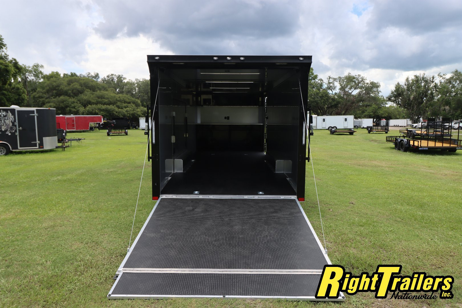 New 2025 ATC 8.5x24 ROM 400 Race Trailer