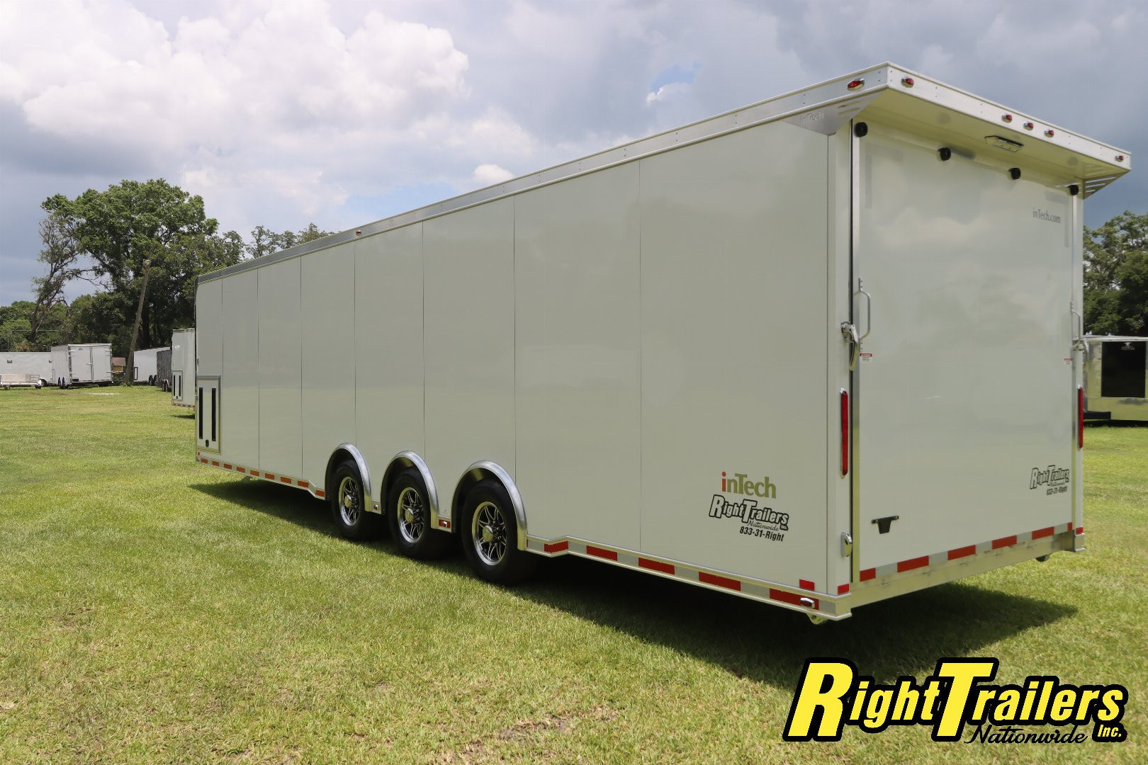 New inTech Trailers 8.5x32 Race Trailer