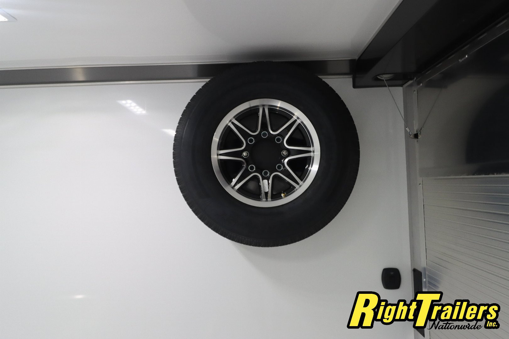 New inTech Trailers 8.5x32 Race Trailer