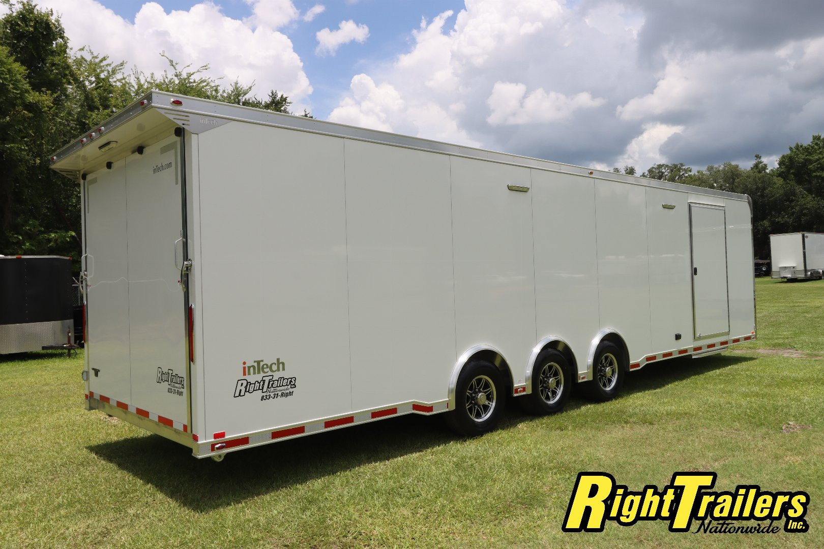 New inTech Trailers 8.5x32 Race Trailer