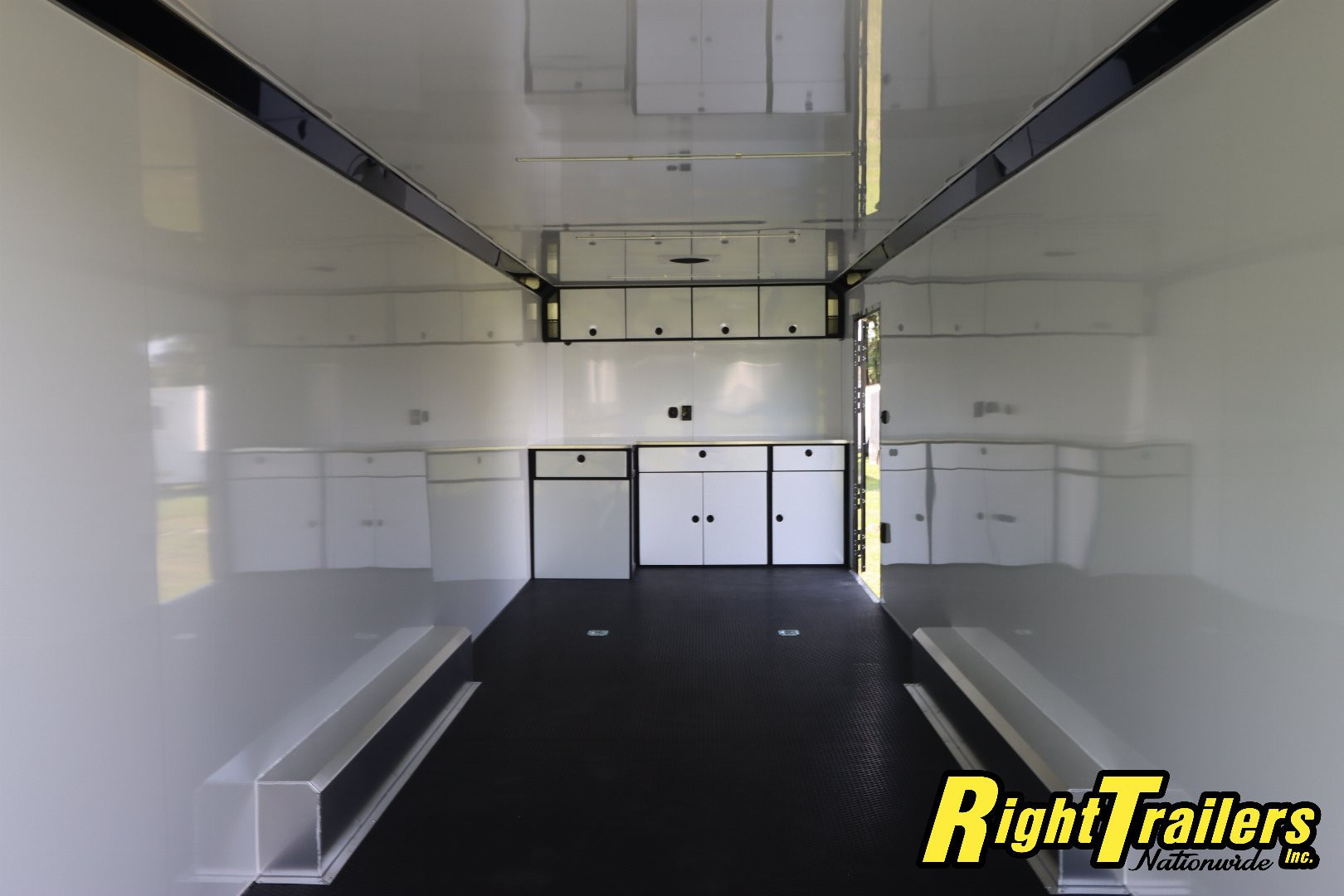 New 2025 ATC 8.5x28 ROM400 Race Trailer