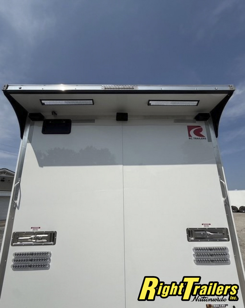 New RC Trailers 8.5x44 Race Trailer with Bathroom Package