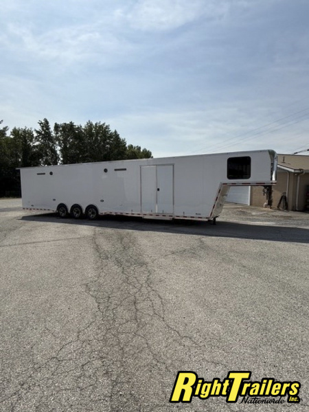 New RC Trailers 8.5x44 Race Trailer with Bathroom Package