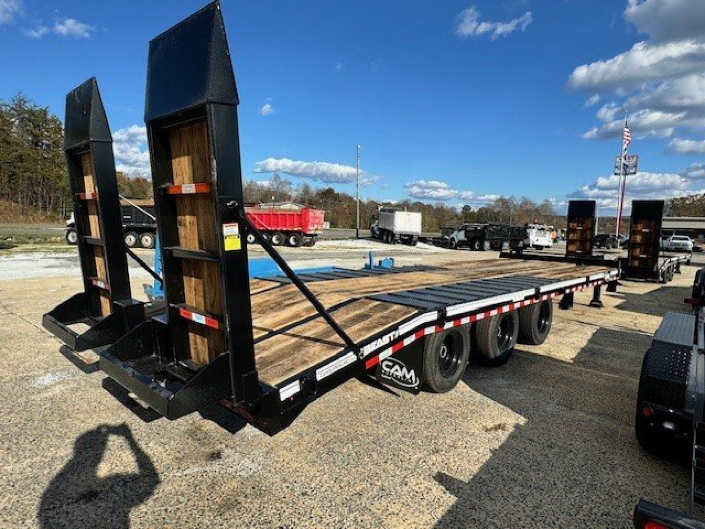 New 2025 Cam Superline P25CAM8245TA Deckover Trailer 24'