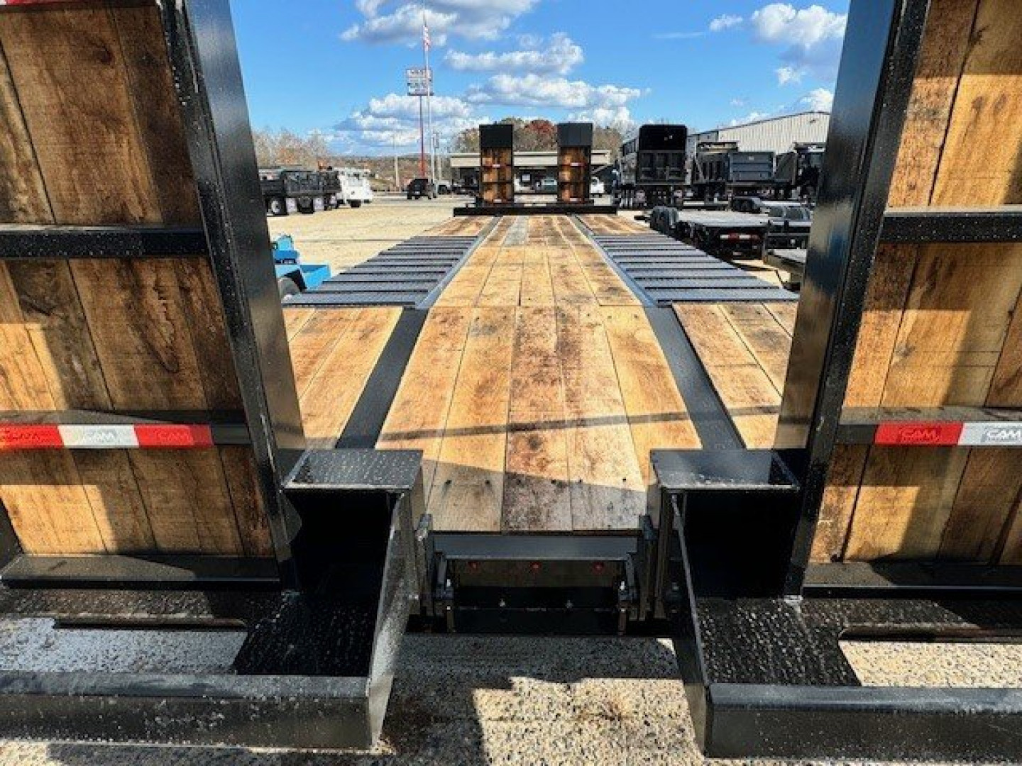 New 2025 Cam Superline P25CAM8245TA Deckover Trailer 24'