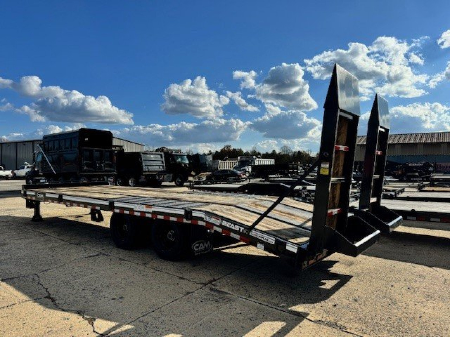 New 2025 Cam Superline P20CAM8225TA Deckover Trailer