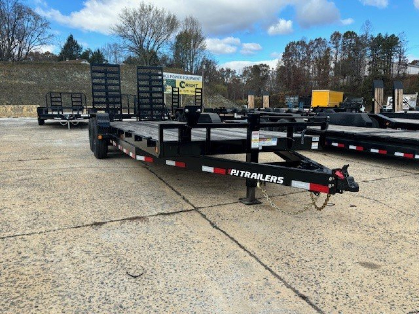 New 2025 PJ Trailers 22ft CC Equipment Trailer