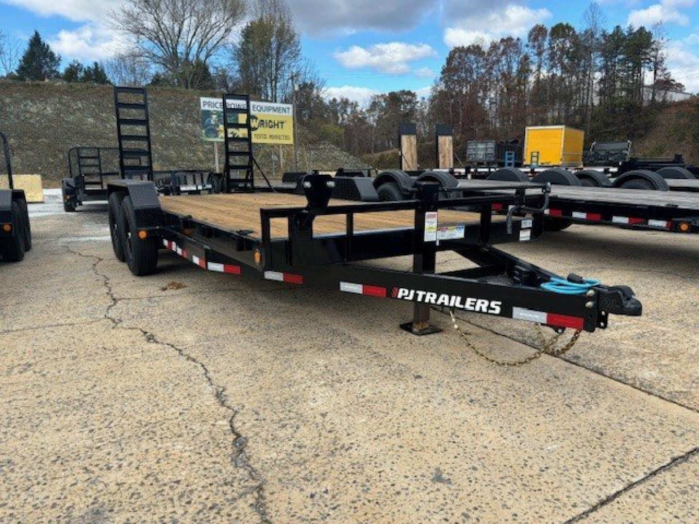 New 2025 PJ Trailers 18ft CC Equipment Trailer