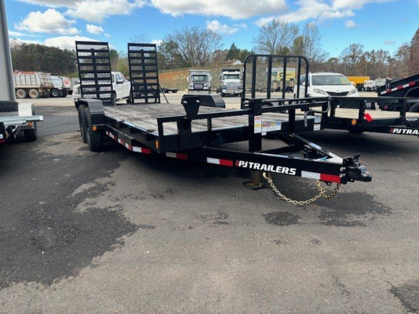 New 2025 PJ Trailers 20ft CC Equipment Trailer