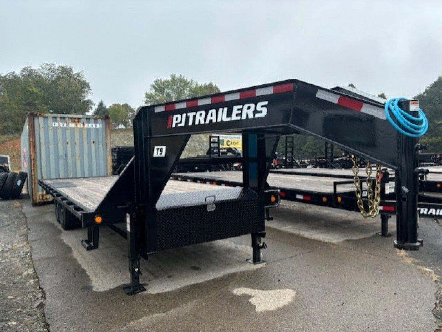 New 2025 PJ Trailers 24ft T9 Deckover Trailer 24'