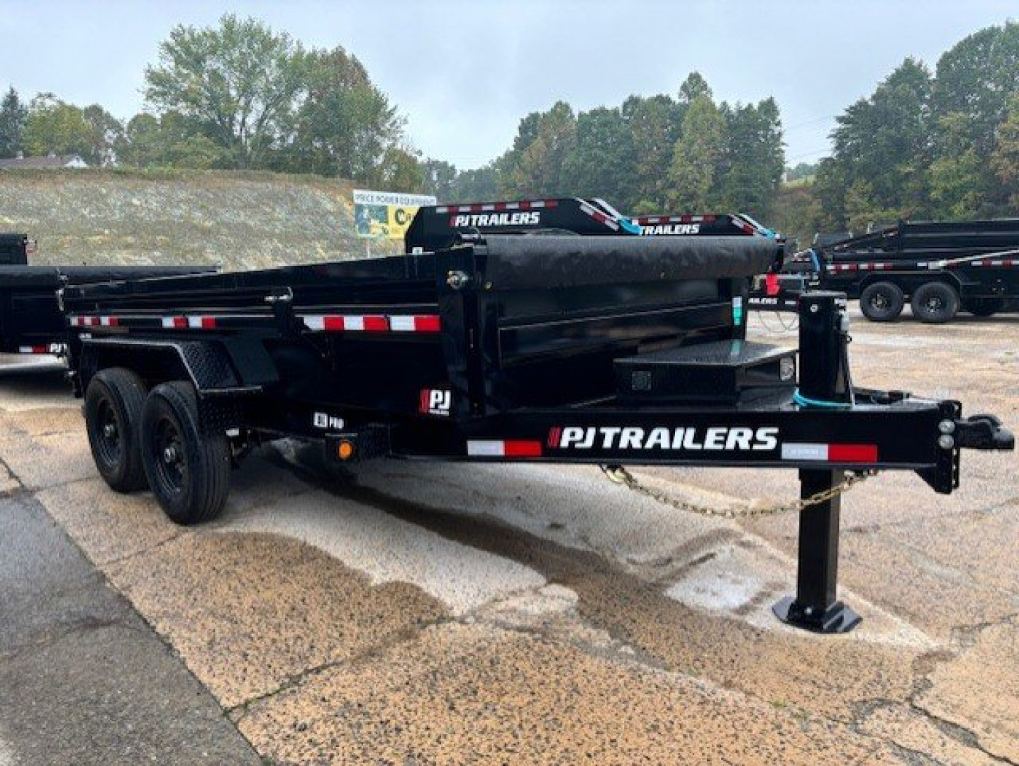 New 2025 PJ Trailers 14ft DL Dump Trailer