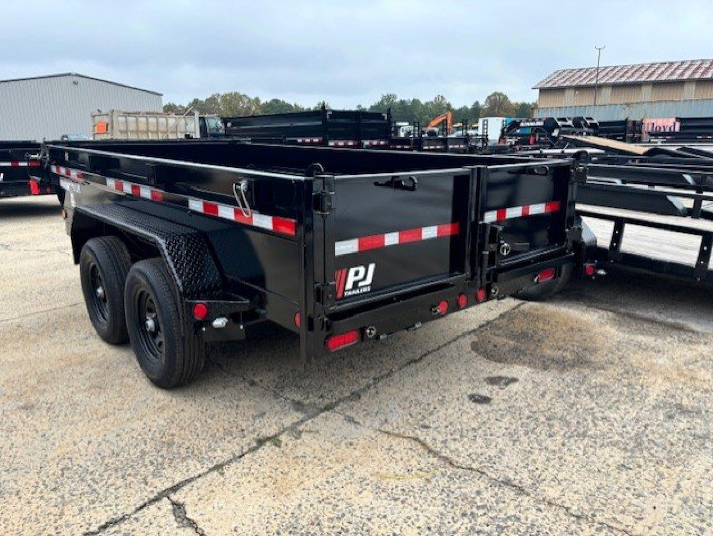New 2025 PJ Trailers 12ft D3 Dump Trailer