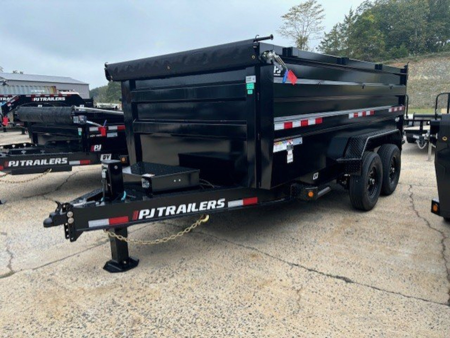 New 2025 PJ Trailers 14ft DM Dump Trailer 14'