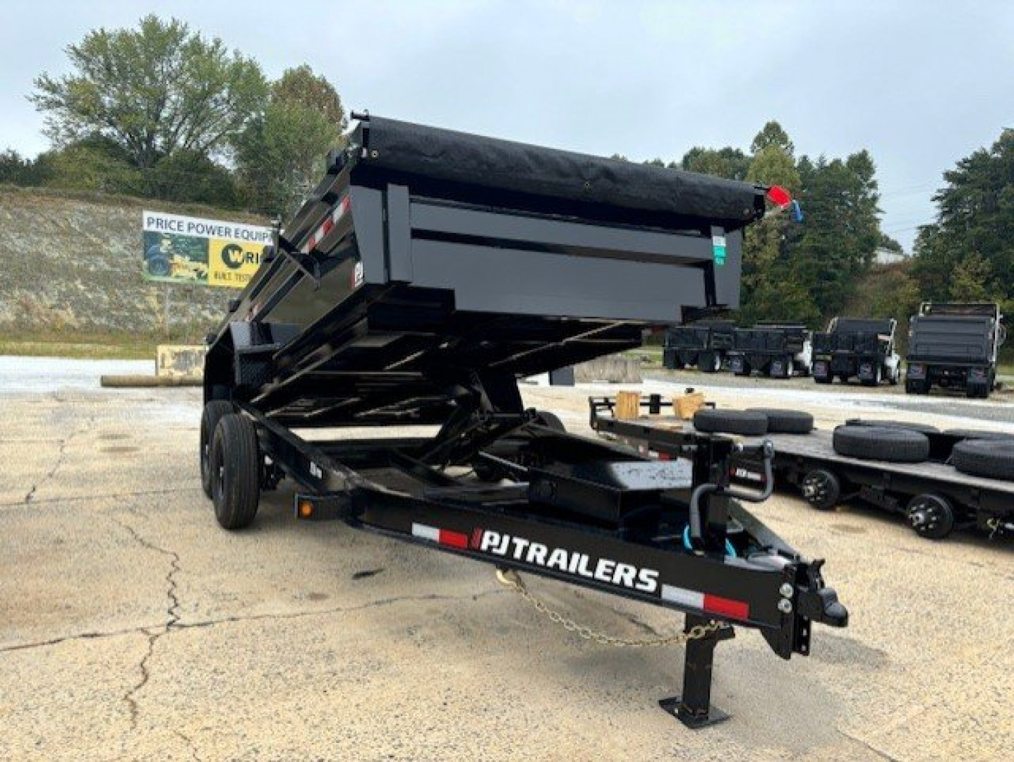 New 2025 PJ Trailers 16ft DL Dump Trailer