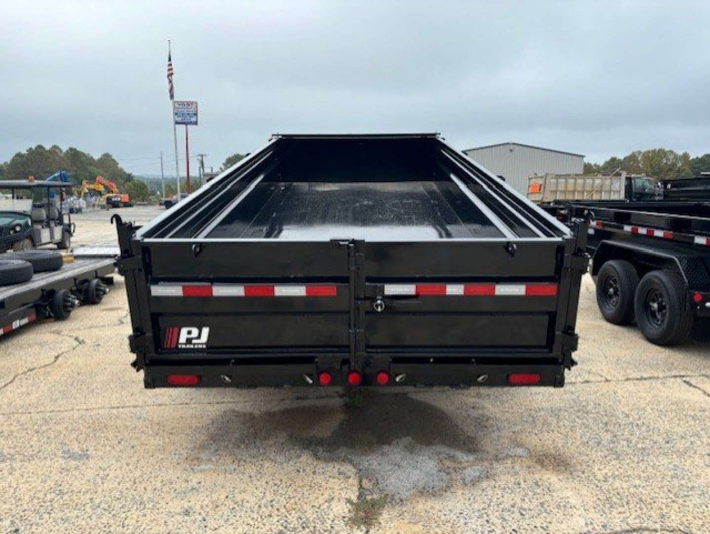New 2025 PJ Trailers 16ft DL Dump Trailer