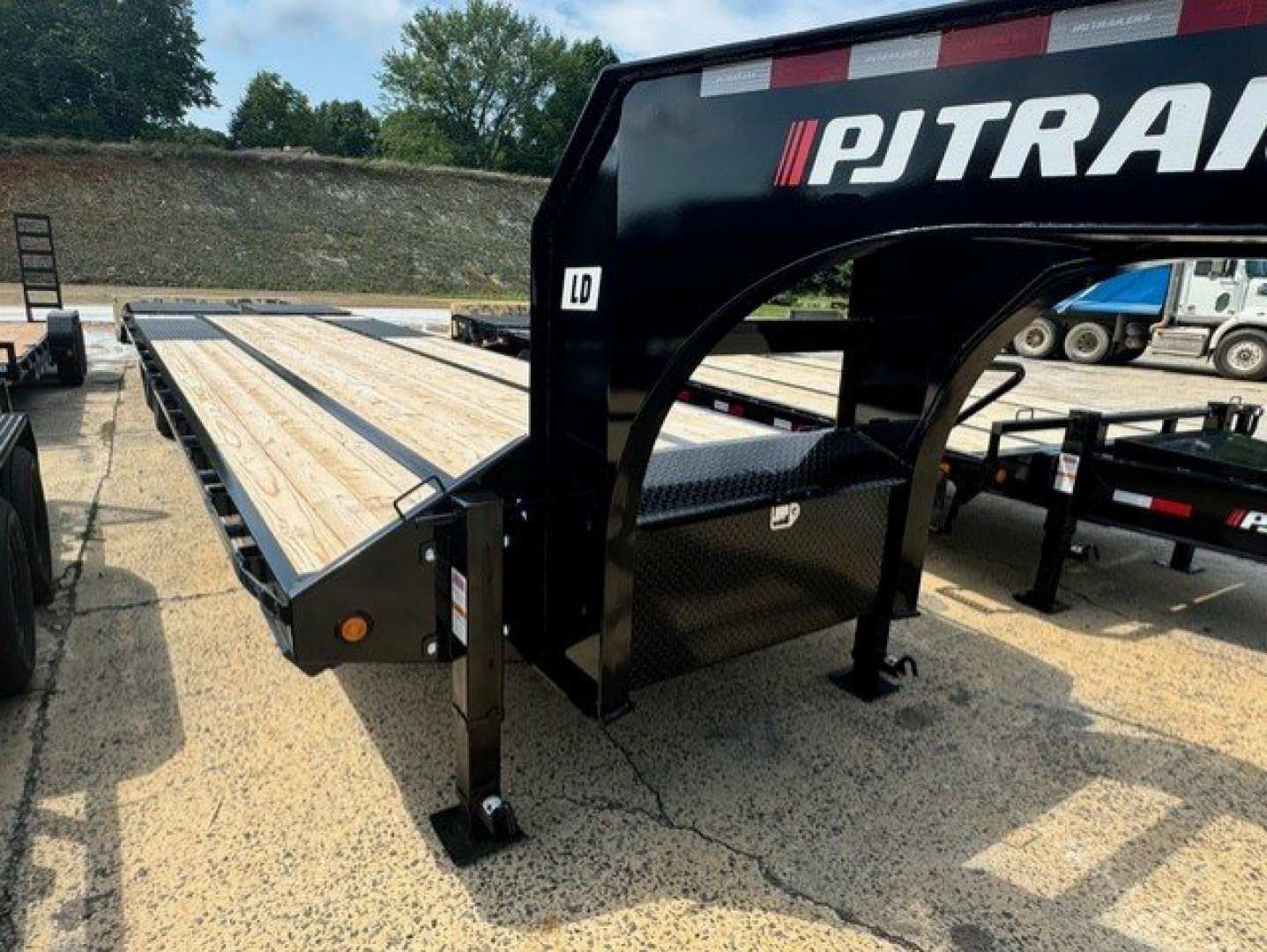 New 2025 PJ Trailers LD 30 FT. Flatbed Trailer