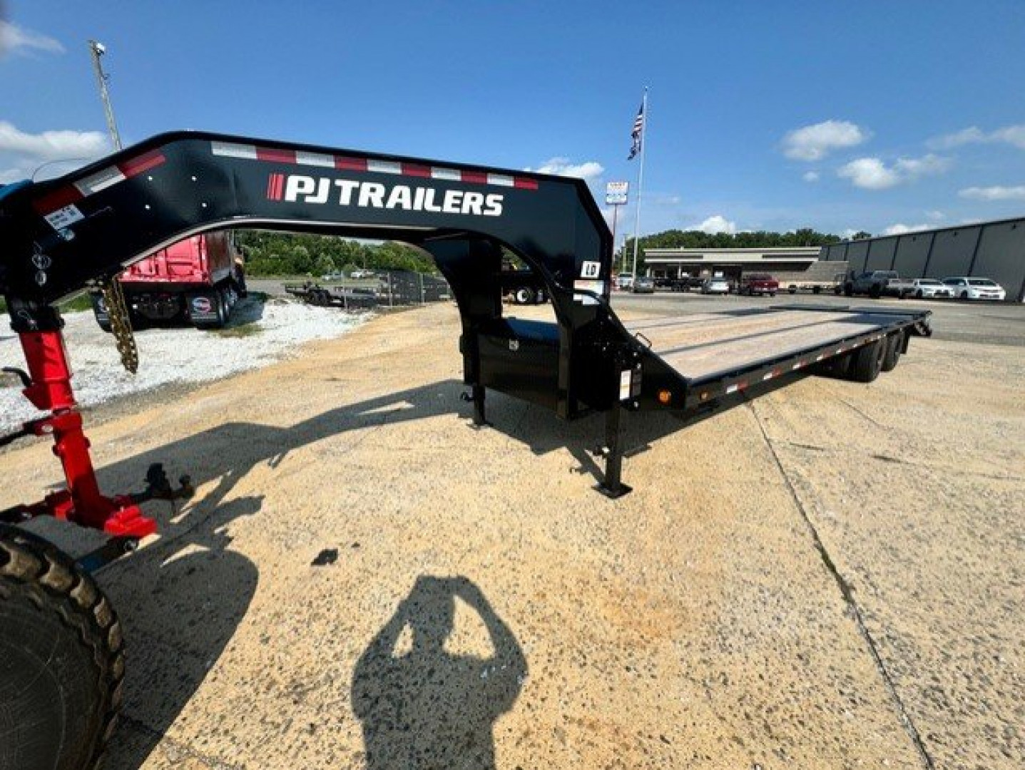 New 2025 PJ Trailers LD 30 FT. Flatbed