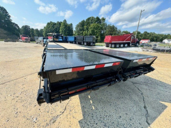 New 2025 PJ Trailers LD 30 FT. Flatbed