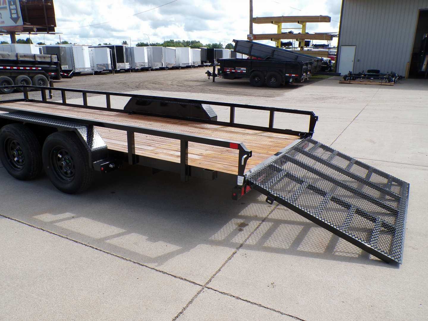New 2025 SURE-TRAC 82 x 20 - 7k - 669 Utility Trailer