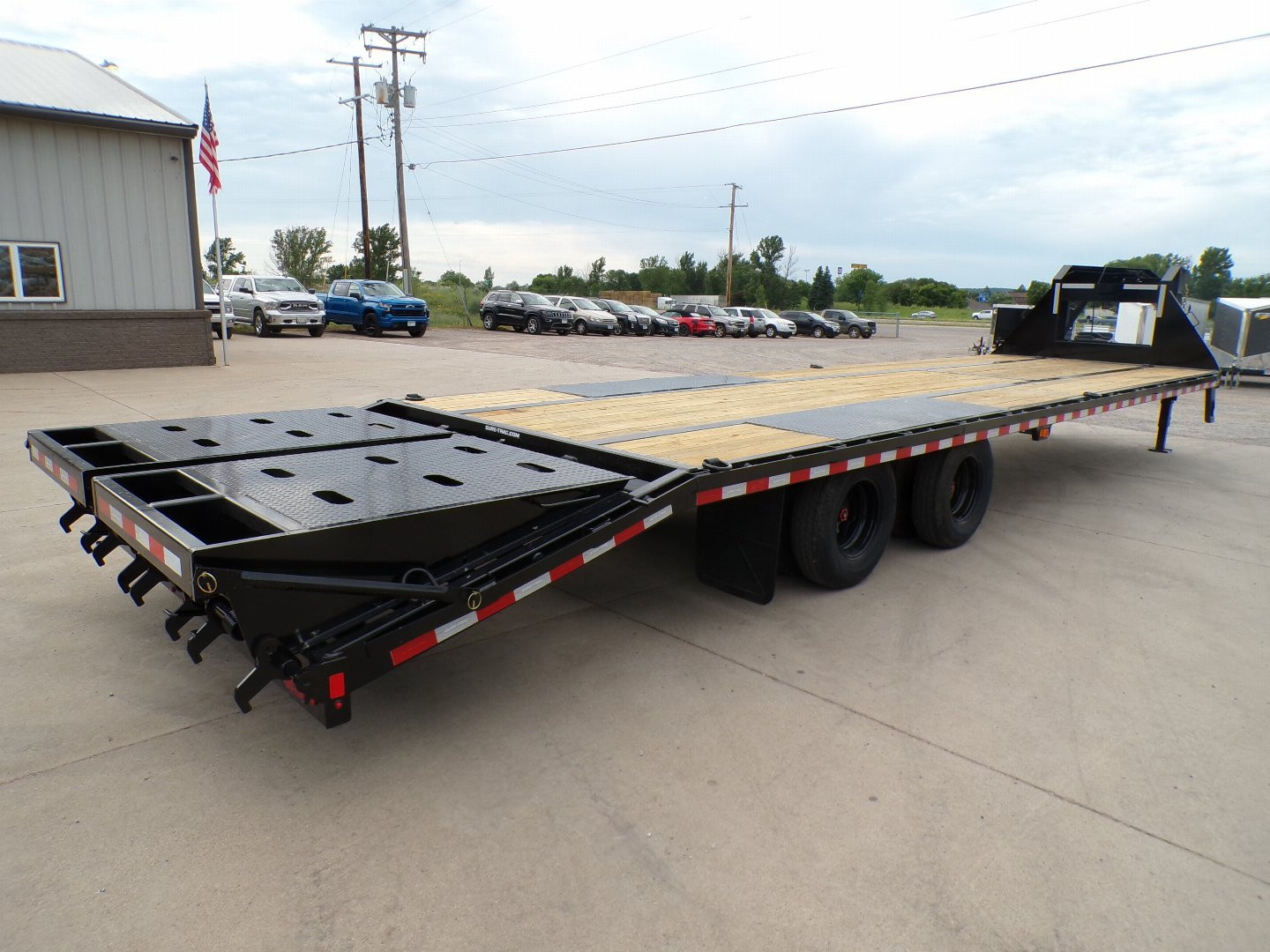 New 2025 Sure-Trac 85X32 HD -LP-GN-25.9K Deckover Flatbed Trailer - 244