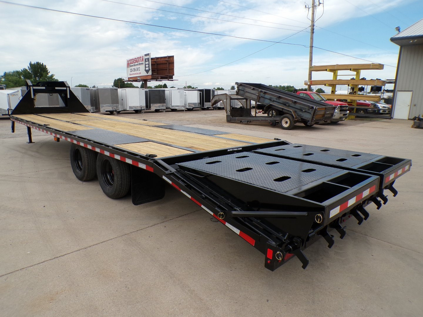 New 2025 Sure-Trac 85X32 HD -LP-GN-25.9K Deckover Flatbed Trailer - 244