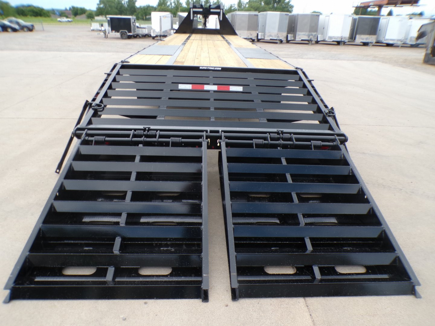 New 2025 Sure-Trac 85X32 HD -LP-GN-25.9K Deckover Flatbed Trailer - 244