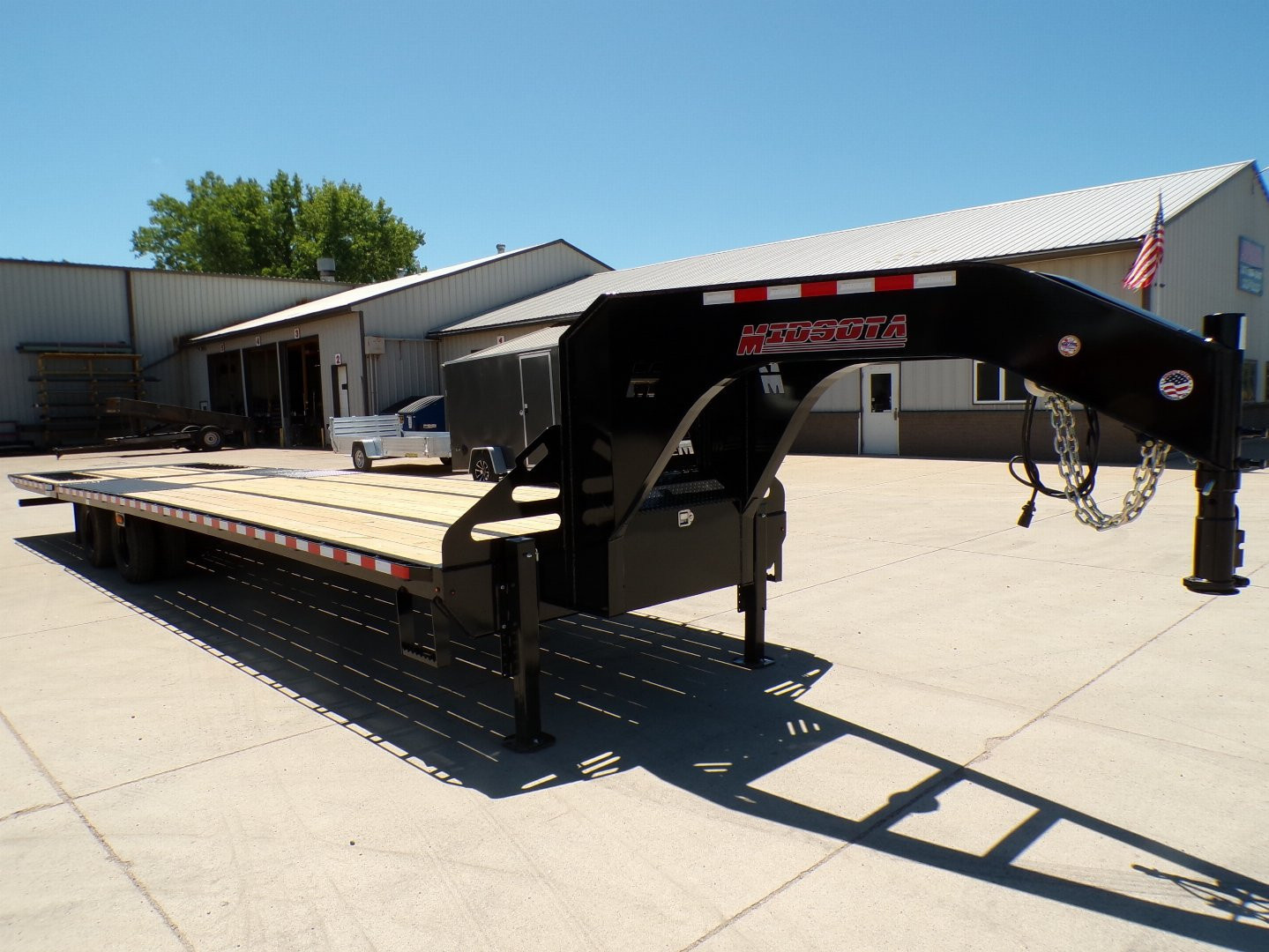 New 2025 Midsota FBGN-HB36-25.9K-Deckover Flatbed Trailer - 275