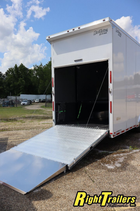 New 8.5x32 inTech Trailers Stacker