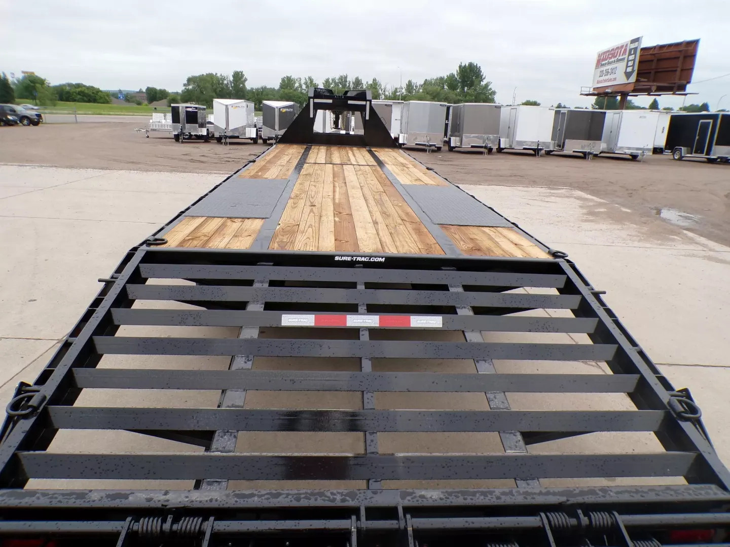 New 2025 SURE-TRAC 8.5X25+5 HD LP Beavertail Deckover Flatbed Trailer - 846