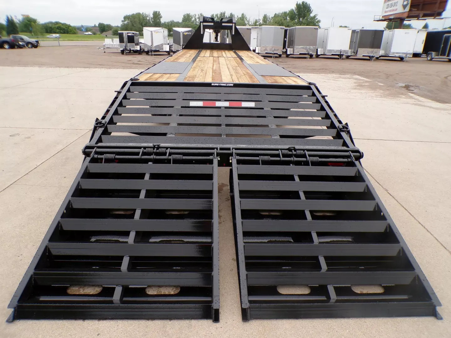 New 2025 SURE-TRAC 8.5X25+5 HD LP Beavertail Deckover Flatbed Trailer - 846