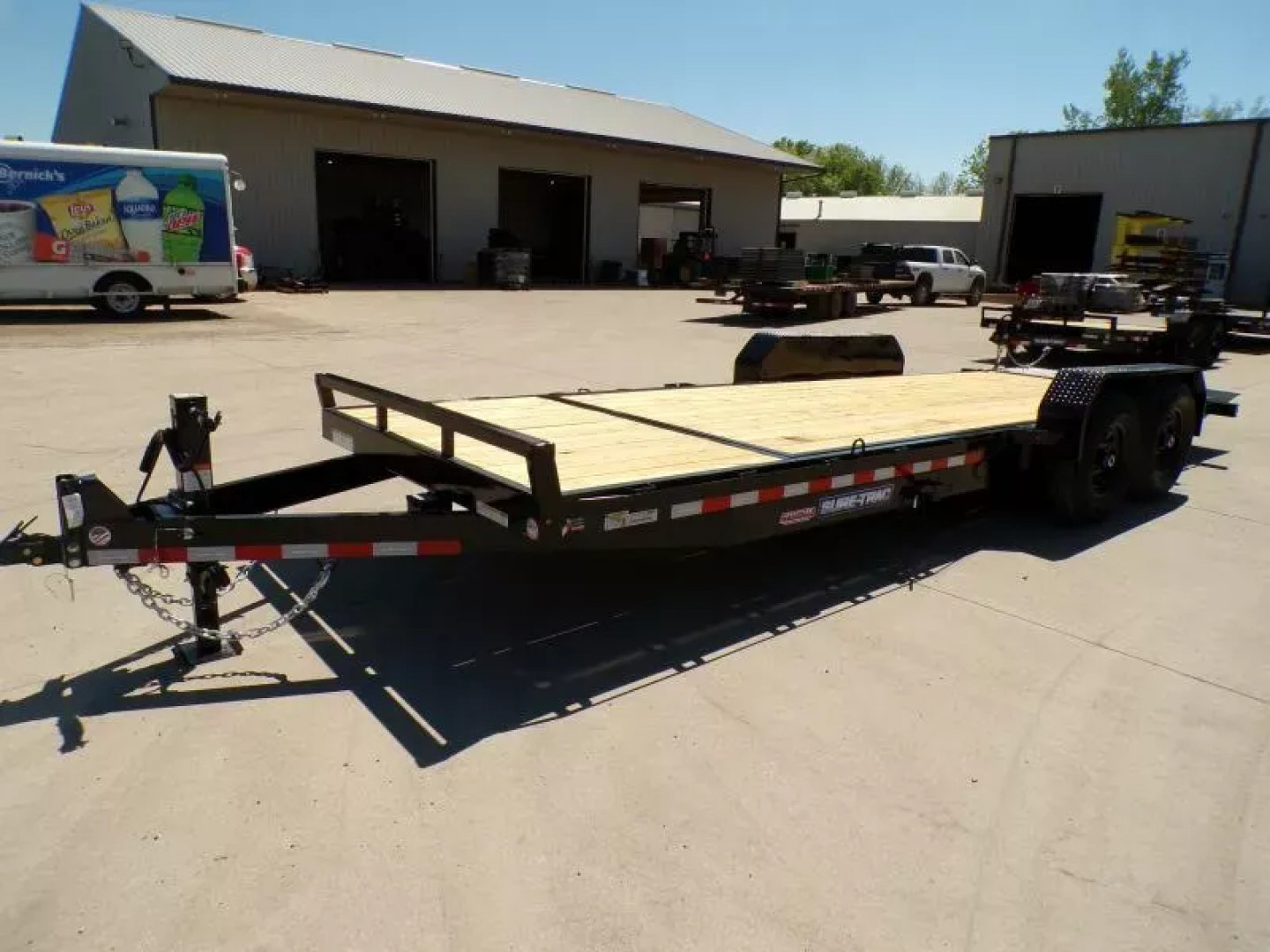 New 2025 SURE-TRAC 7X22 (18+4) 14K Equipment Tilt Trailer - 386