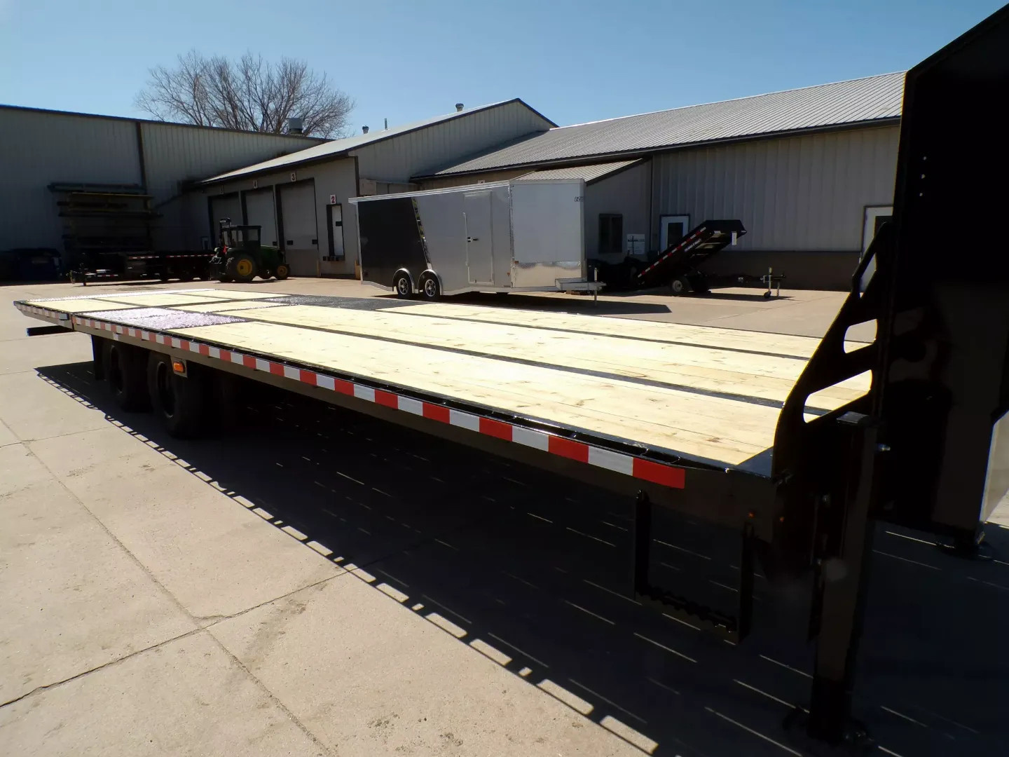 New 2025 Midsota FBGN-HB32-25.9K-Deckover Flatbed Trailer - 489