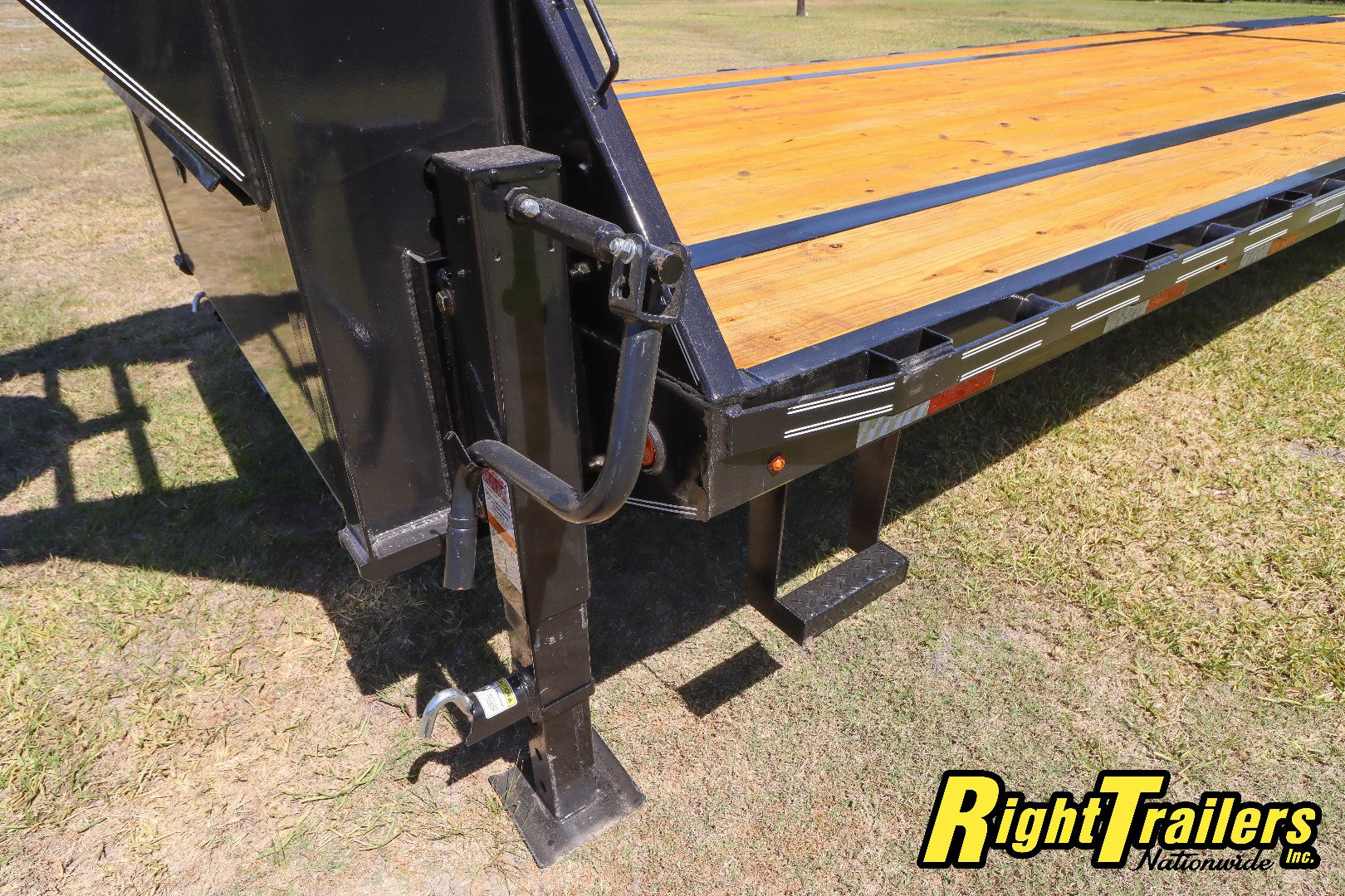 New 2025 8X40 DP Platinum Star Gooseneck Equipment Trailer