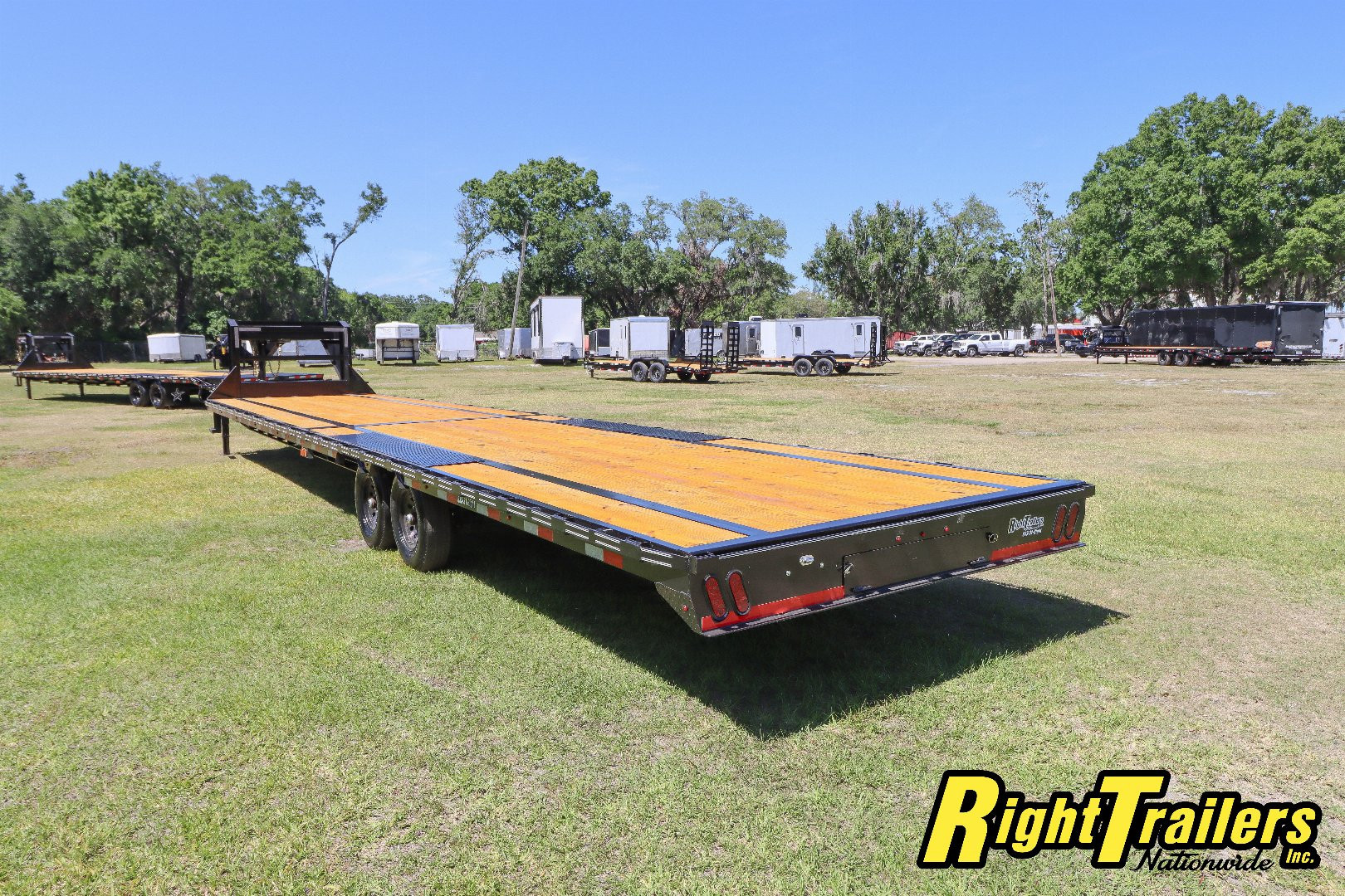 New 2025 8X40 DP Platinum Star Gooseneck Equipment Trailer