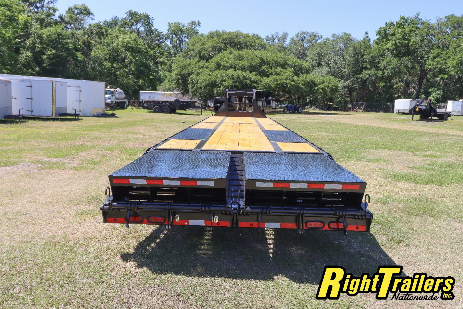 New 2025 8X40 DP Platinum Star Equipment Trailer