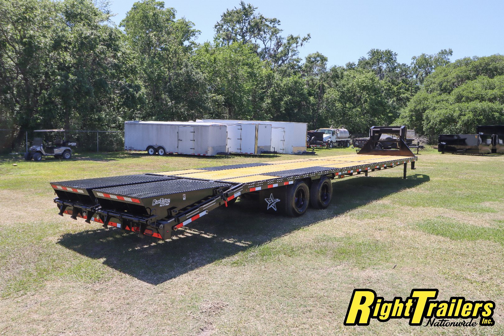 New 2025 8X40 DP Platinum Star Equipment Trailer
