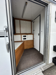 Used 1998 Featherlite Trailers 3H 23' LQ w/ Midtack Horse Trailer
