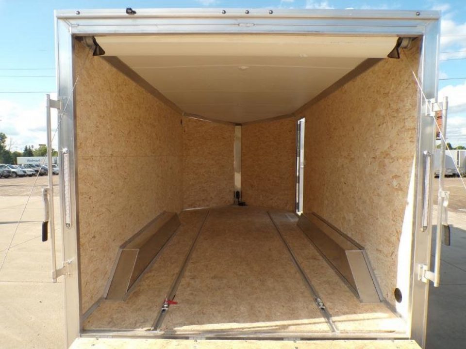 2025 E-Z Hauler photo 9