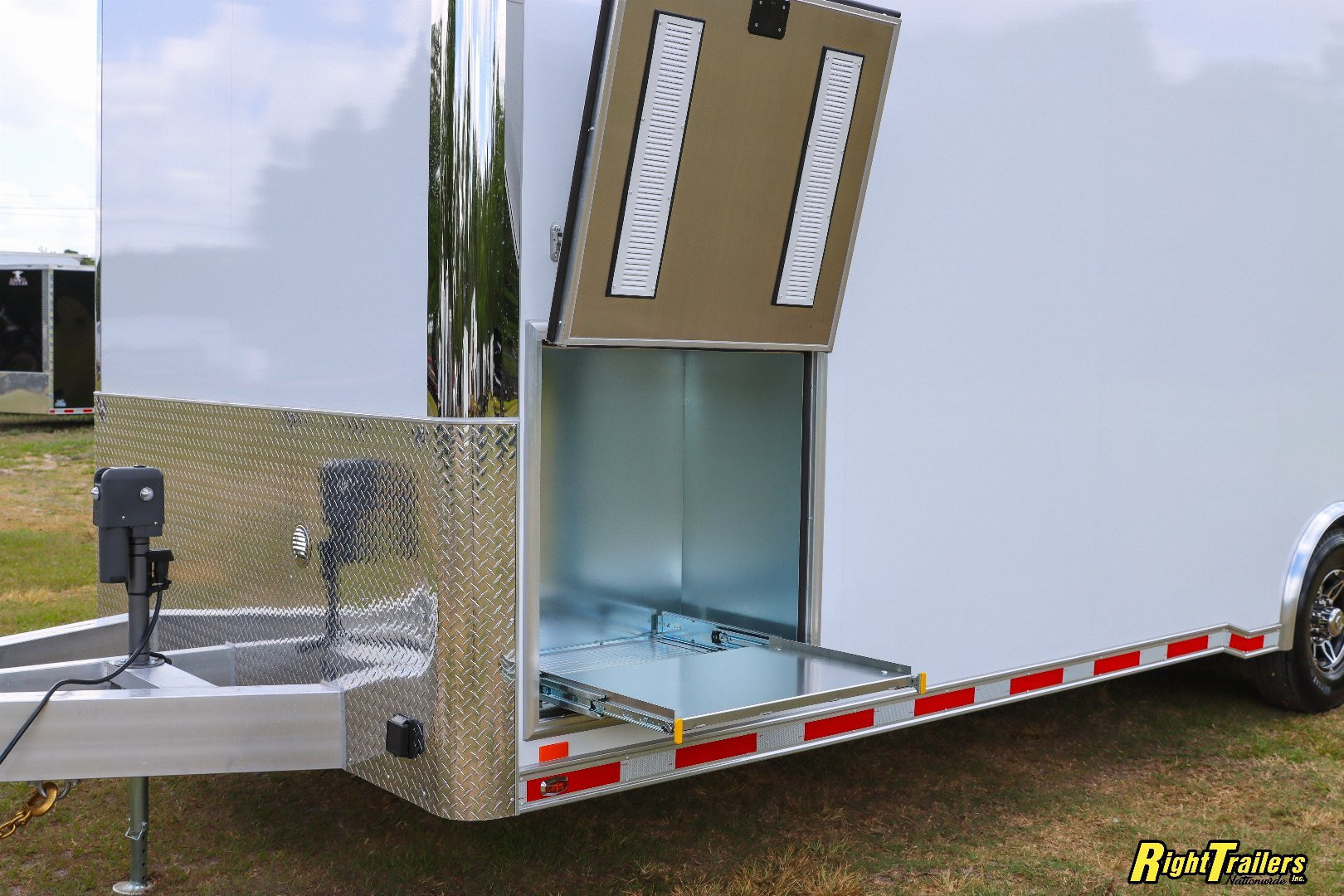 New inTech Trailers 8.5x32 Stacker