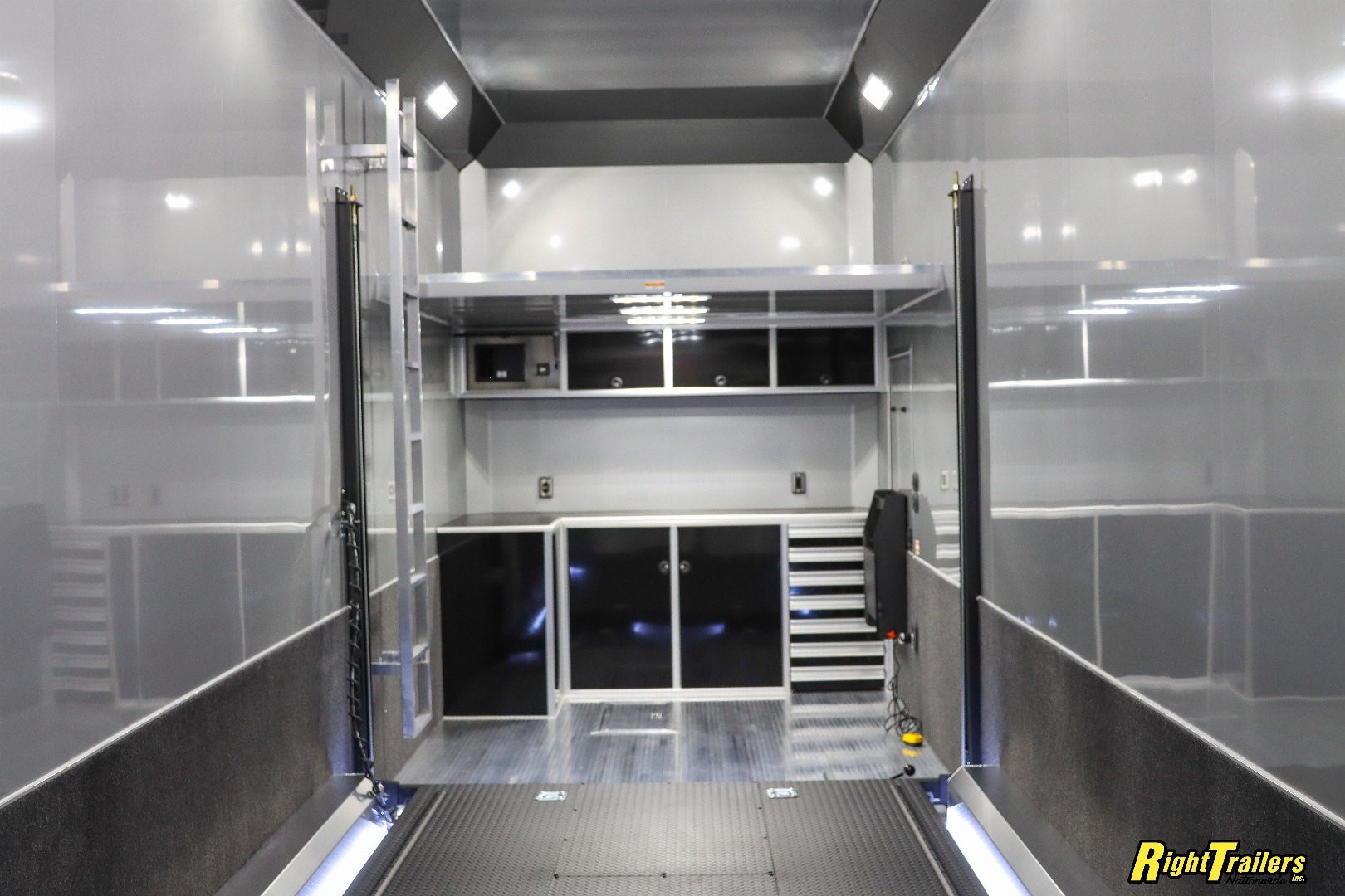 New inTech Trailers 8.5x32 Stacker