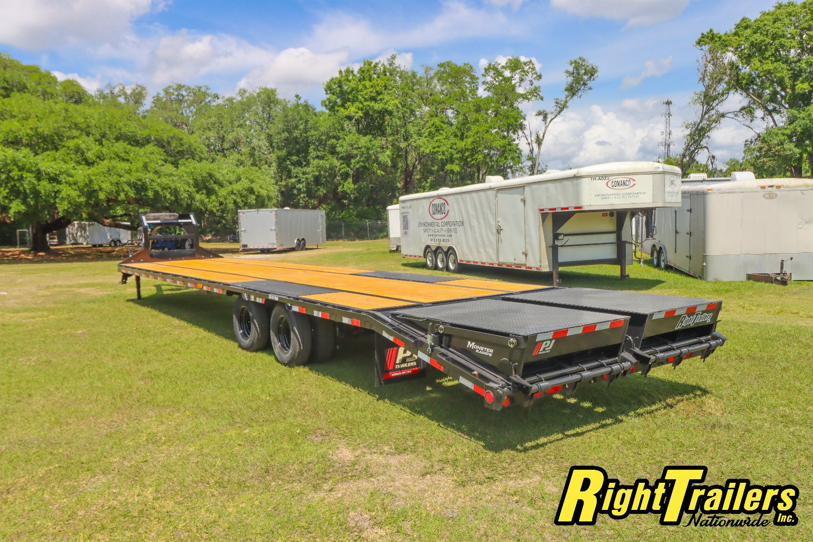 New 2025 8.5X40 PJ Trailers Equipment Trailer