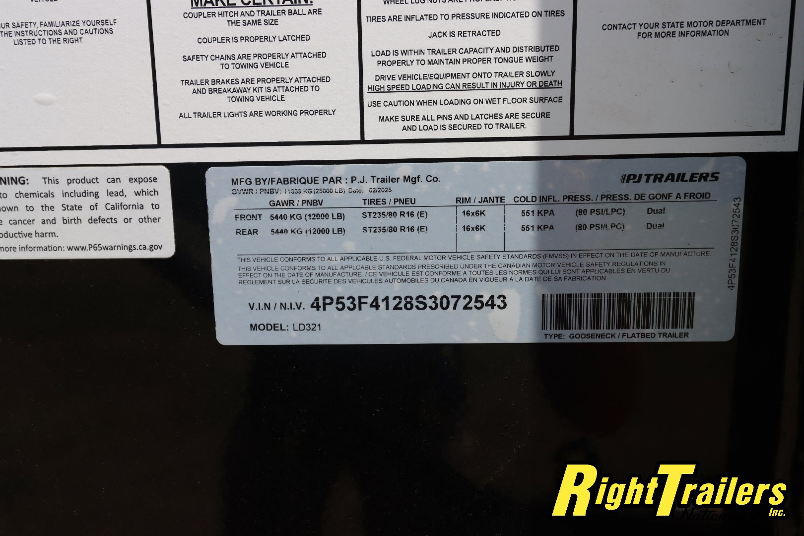 New 2025 8.5X32 PJ Trailers Equipment Trailer