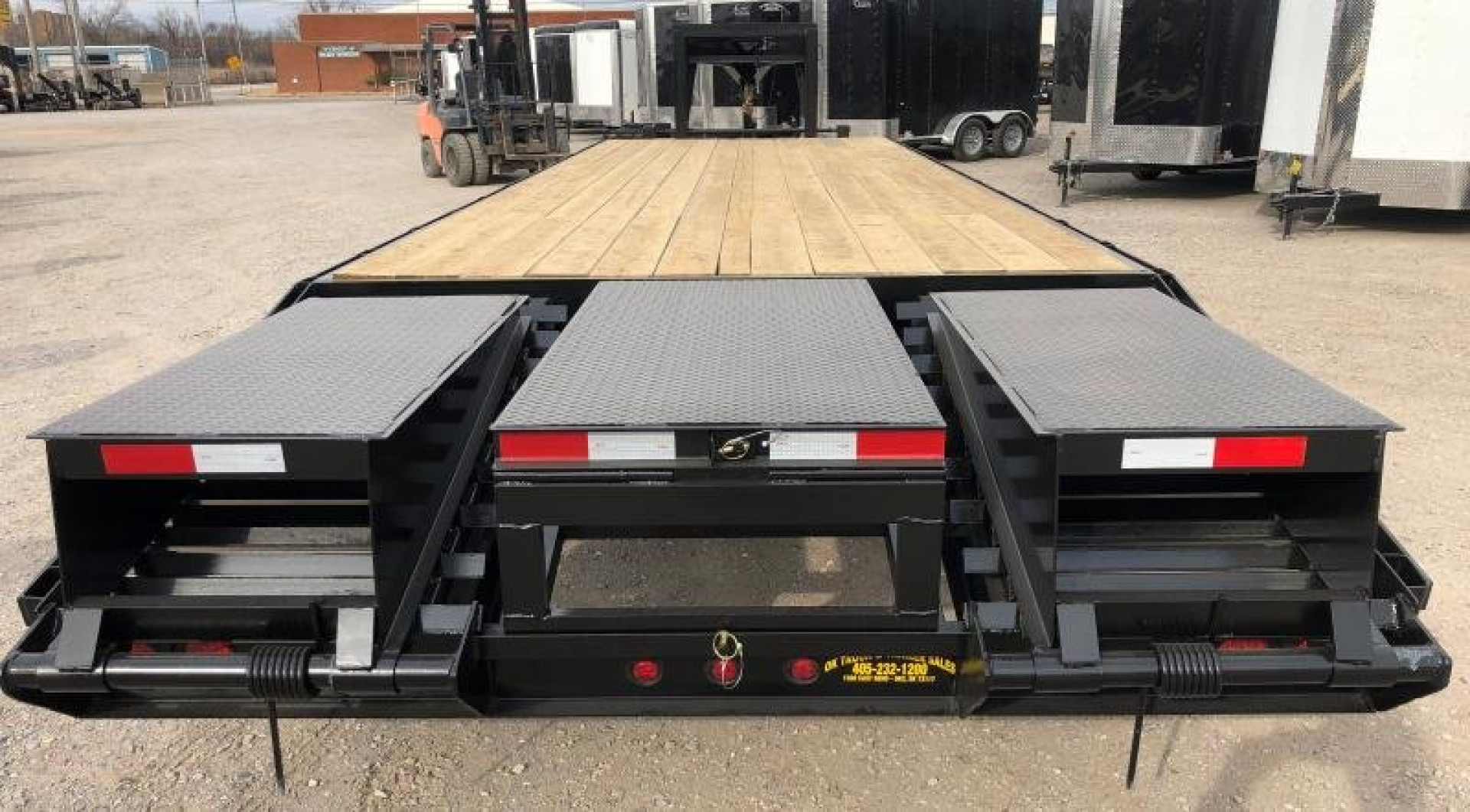 New 2025 Road Boss 30' Tandem Dual Gooseneck with combo dove tail Equipment Trailer