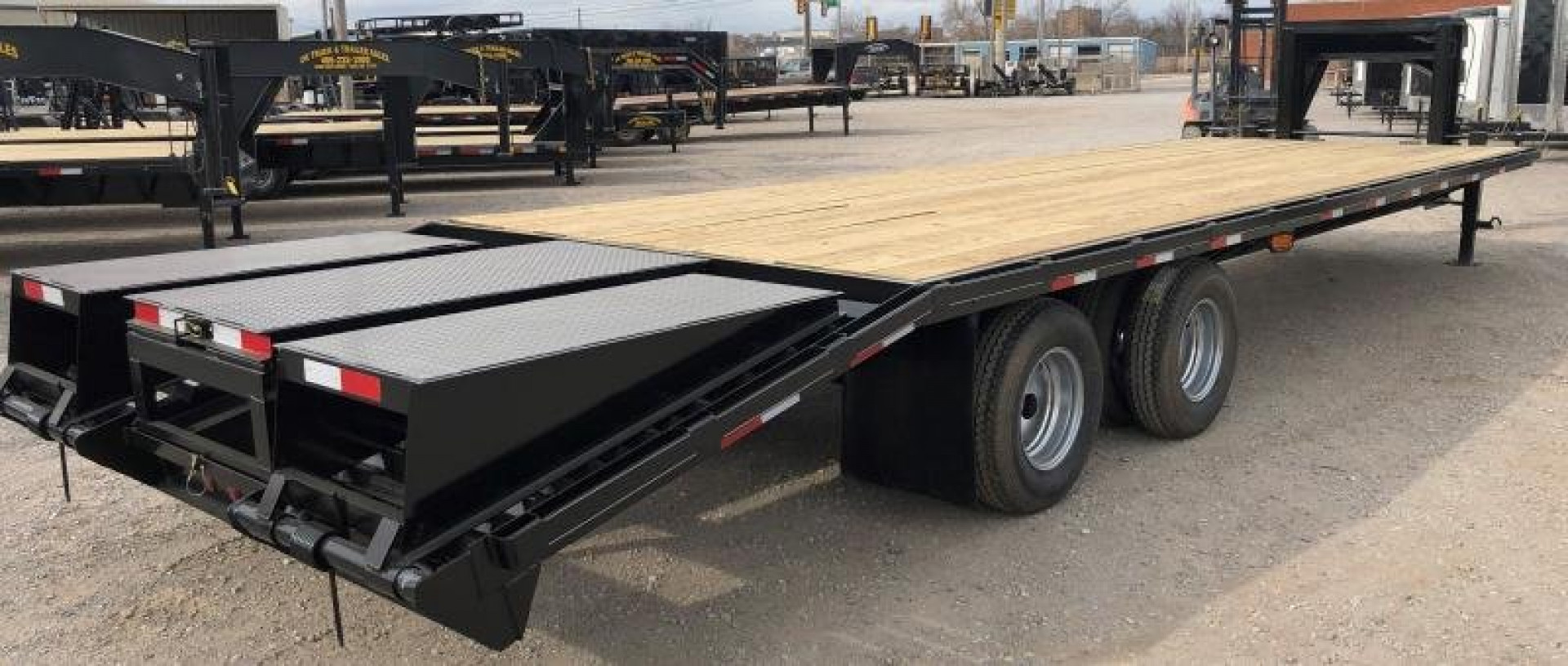 New 2025 Road Boss 30' Tandem Dual Gooseneck with combo dove tail Equipment Trailer